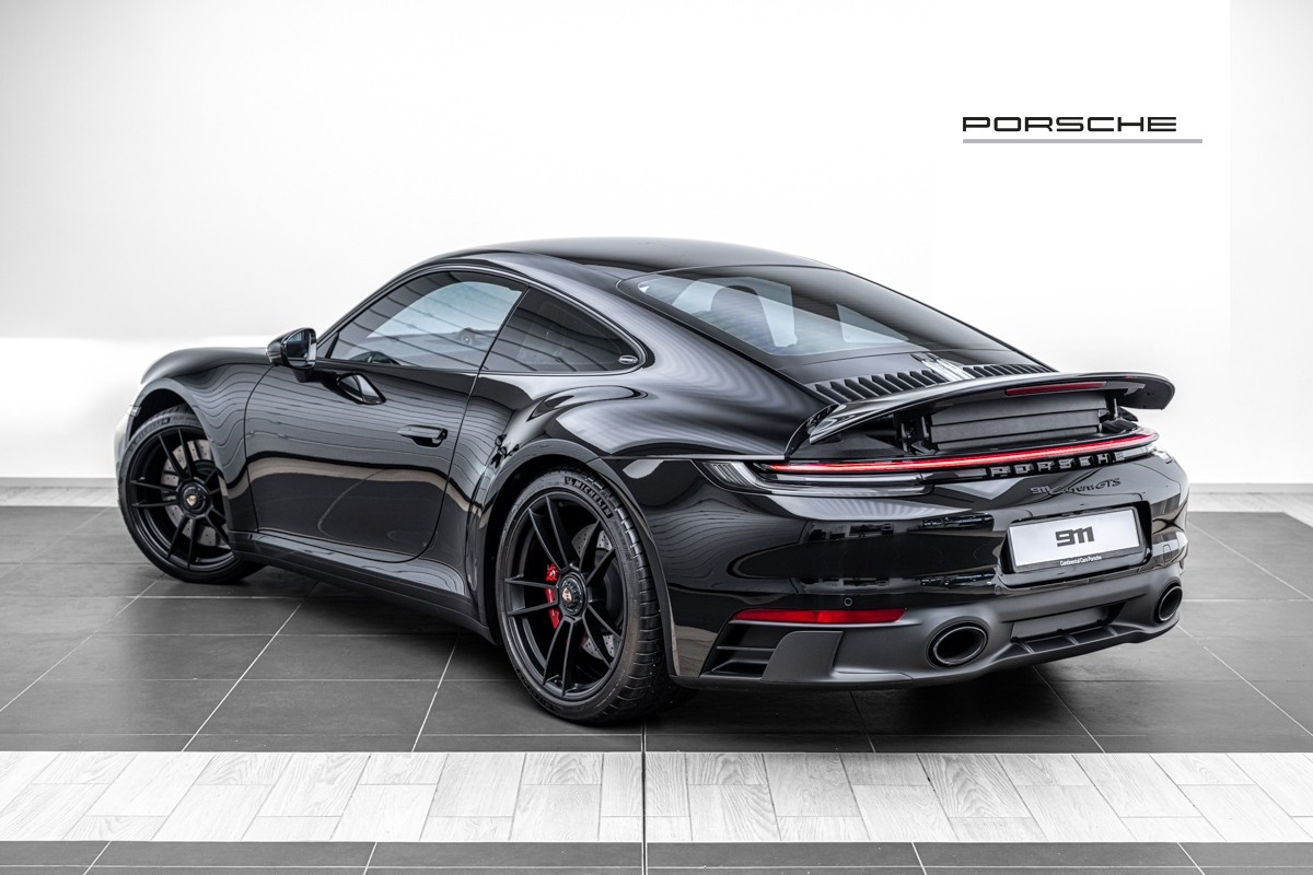 Porsche 911 Carrera GTS Coupe (992)