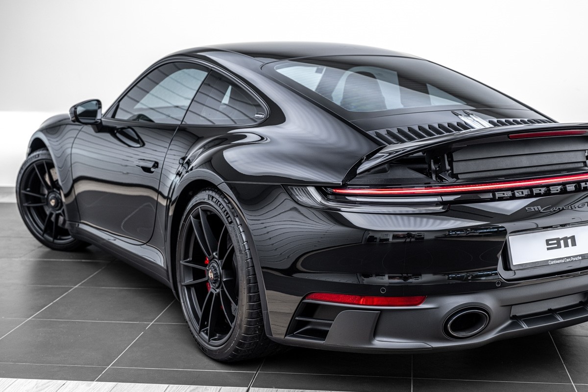 Porsche 911 Carrera GTS Coupe (992)
