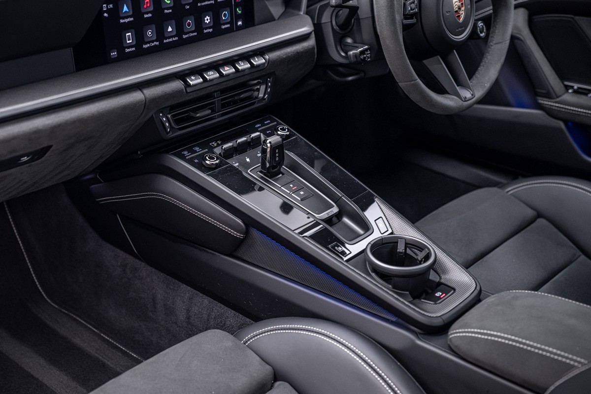 Porsche 911 Carrera GTS Coupe (992)