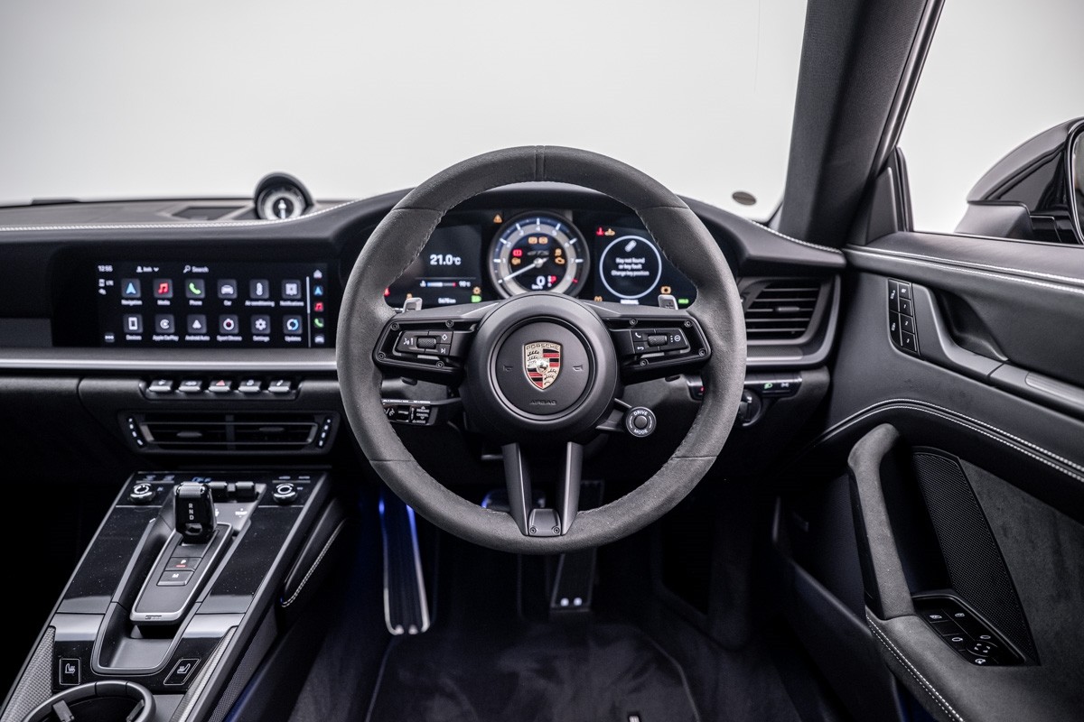 Porsche 911 Carrera GTS Coupe (992)