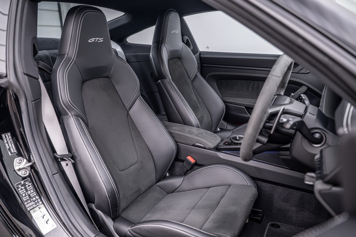 Porsche 911 Carrera GTS Coupe (992)