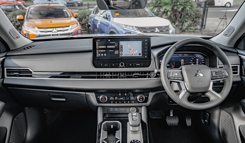 2026 Mitsubishi Outlander 10