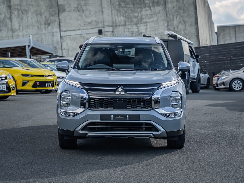 2026 Mitsubishi Outlander 3