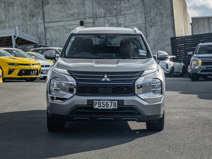 2022 Mitsubishi Outlander 3