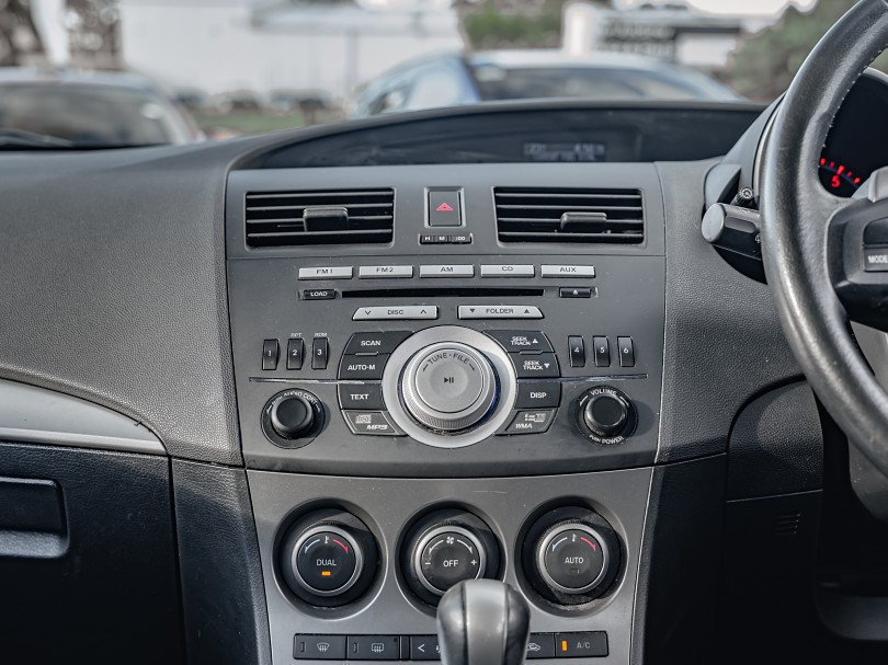 2010 Mazda 3 15