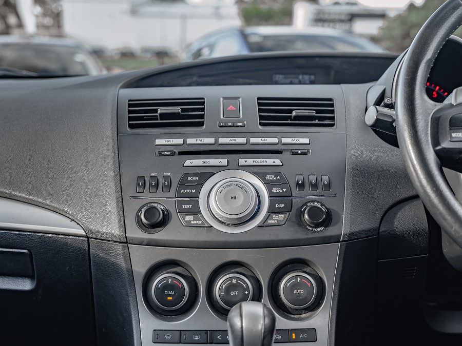 2010 Mazda 3 15