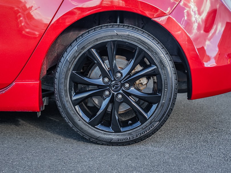 2010 Mazda 3 7