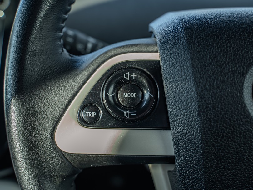 2016 Toyota Prius 13
