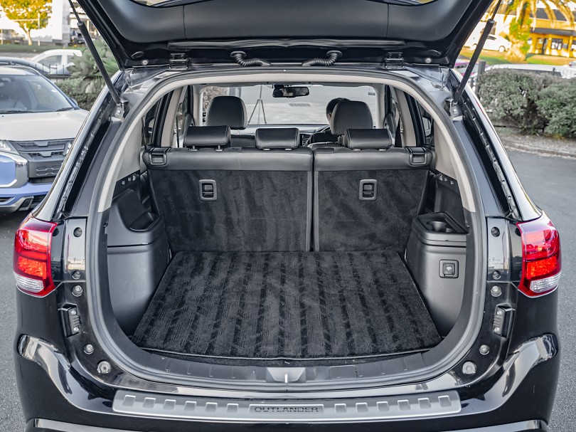 2016 Mitsubishi Outlander 18