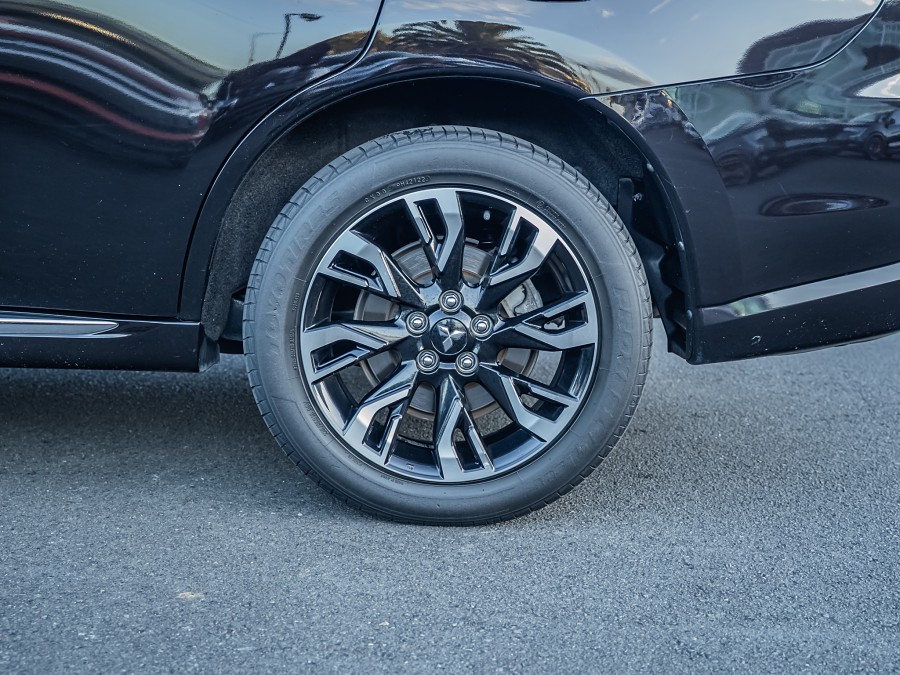2016 Mitsubishi Outlander 7