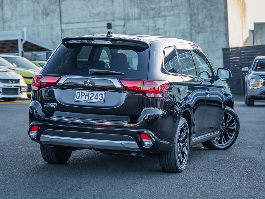 2016 Mitsubishi Outlander 2