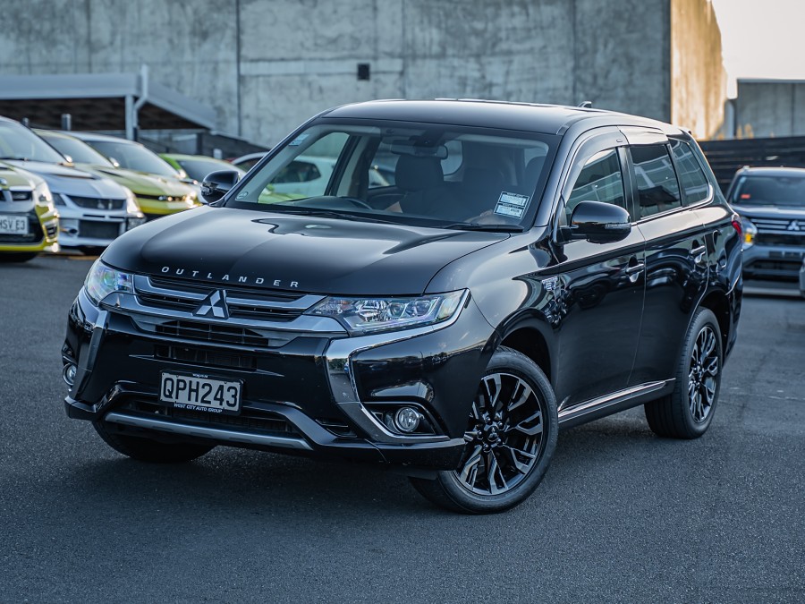 2016 Mitsubishi Outlander 1