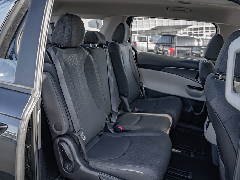 2023 Kia Carnival 17
