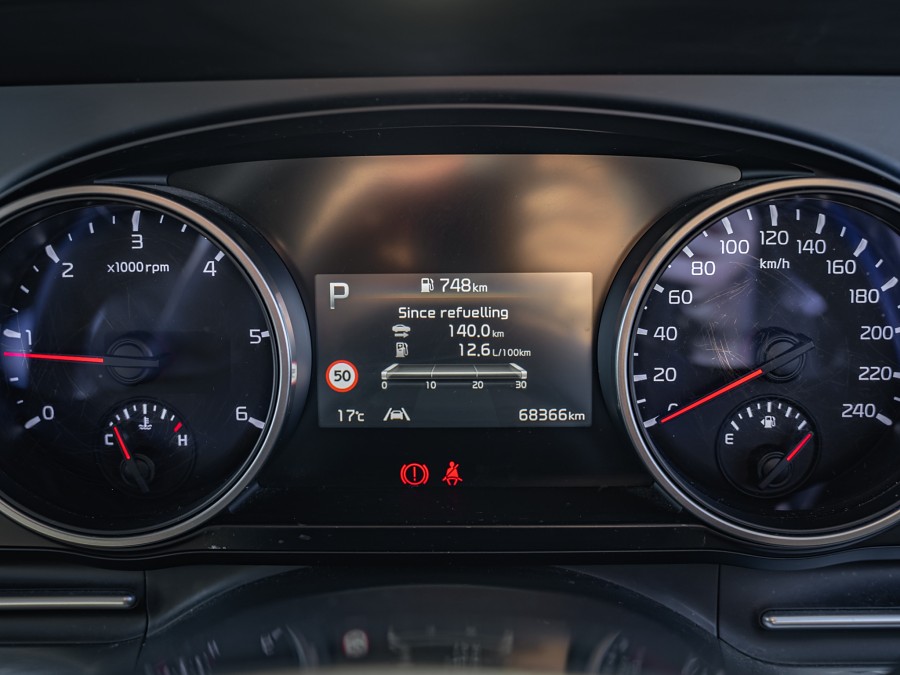 2023 Kia Carnival 12