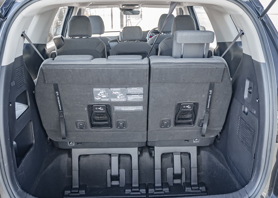 2023 Kia Carnival 19