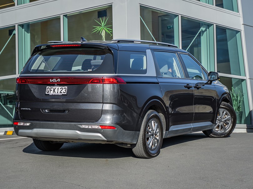 2023 Kia Carnival 2