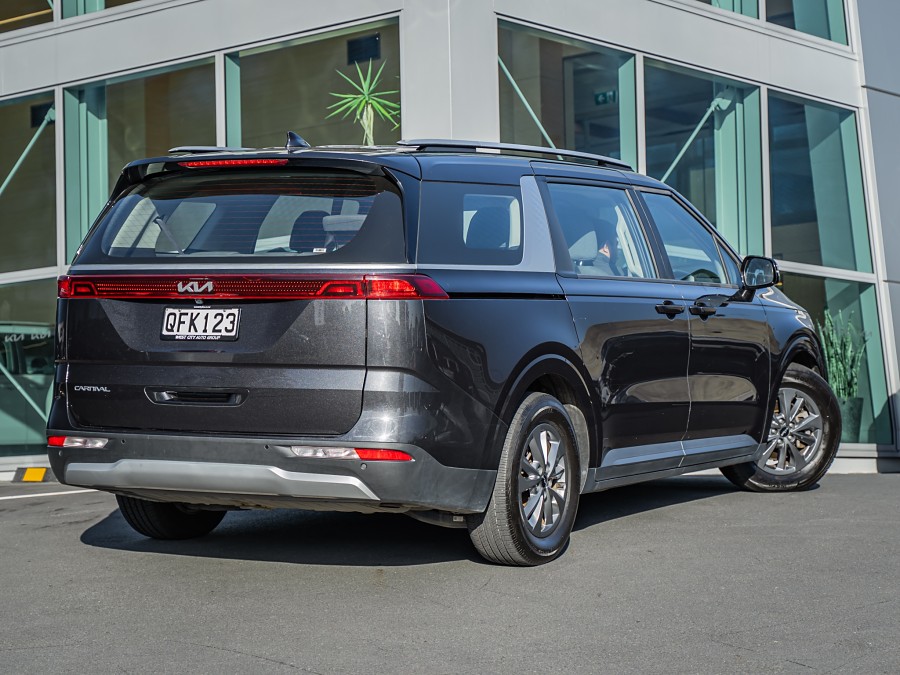 2023 Kia Carnival 2