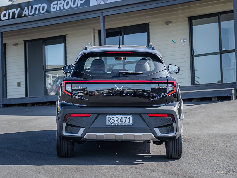2026 Mahindra XUV3XO 4