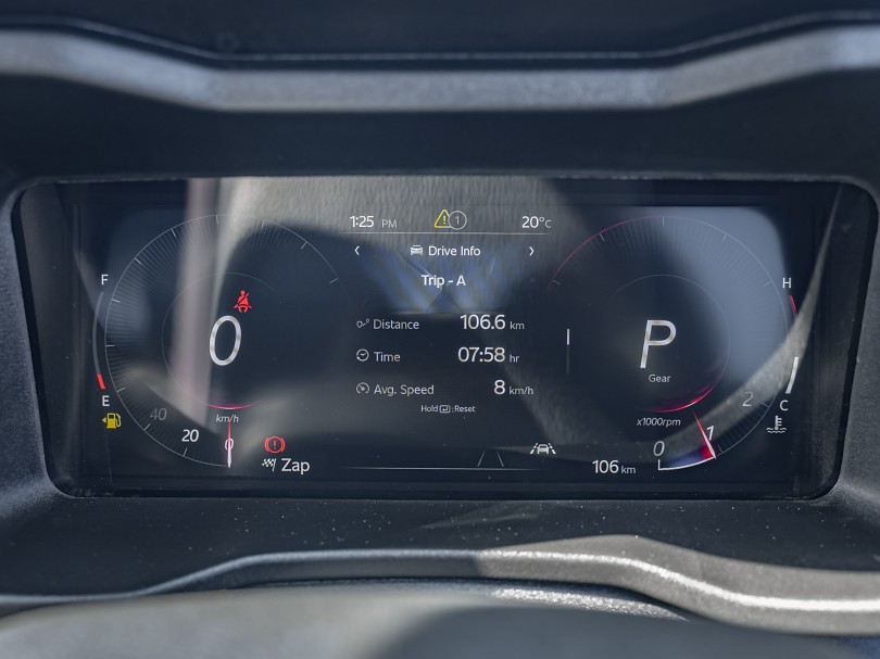 2026 Mahindra XUV3XO 12