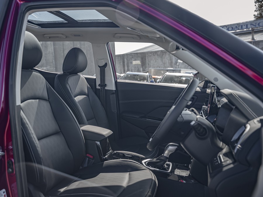2026 Mahindra XUV3XO 8