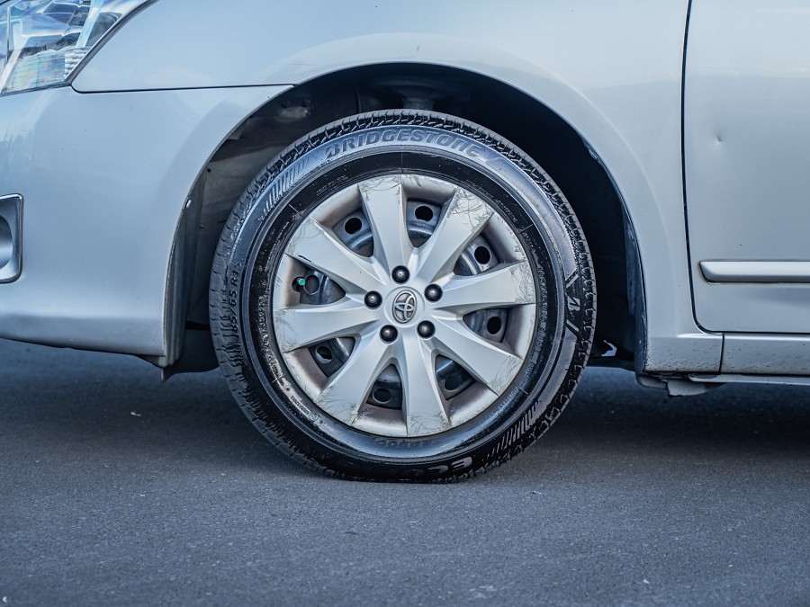 2011 Toyota Premio 6