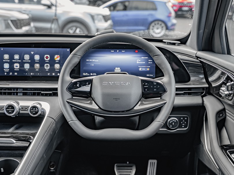 2026 OMODA 9 11