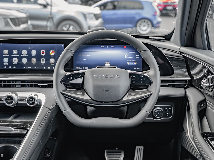 2026 OMODA 9 11