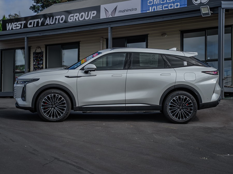 2026 OMODA 9 5