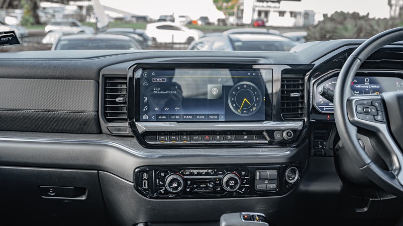 2023 Chevrolet Silverado 10