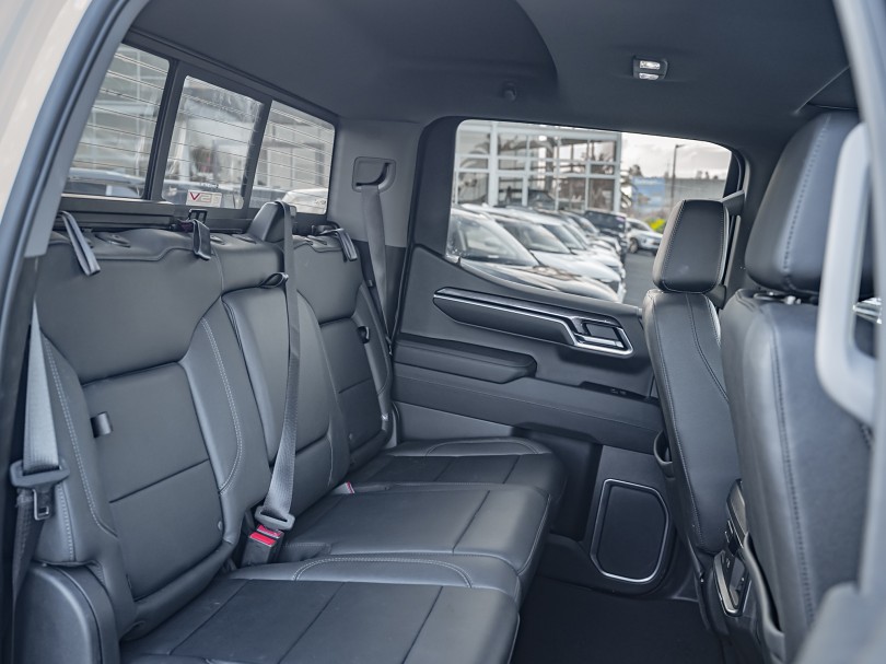 2023 Chevrolet Silverado 12