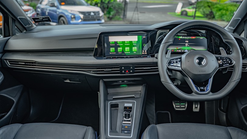 2022 Volkswagen Golf 10