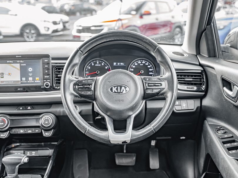 2017 Kia Rio 11