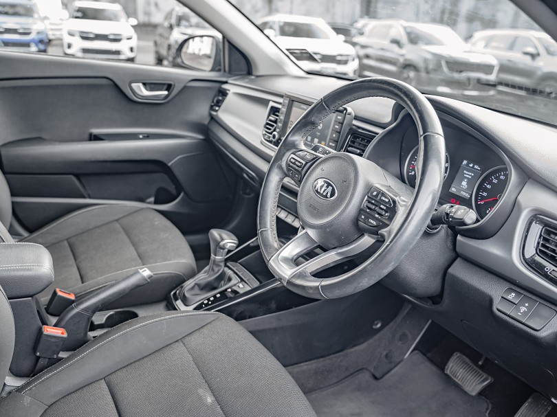 2017 Kia Rio 9