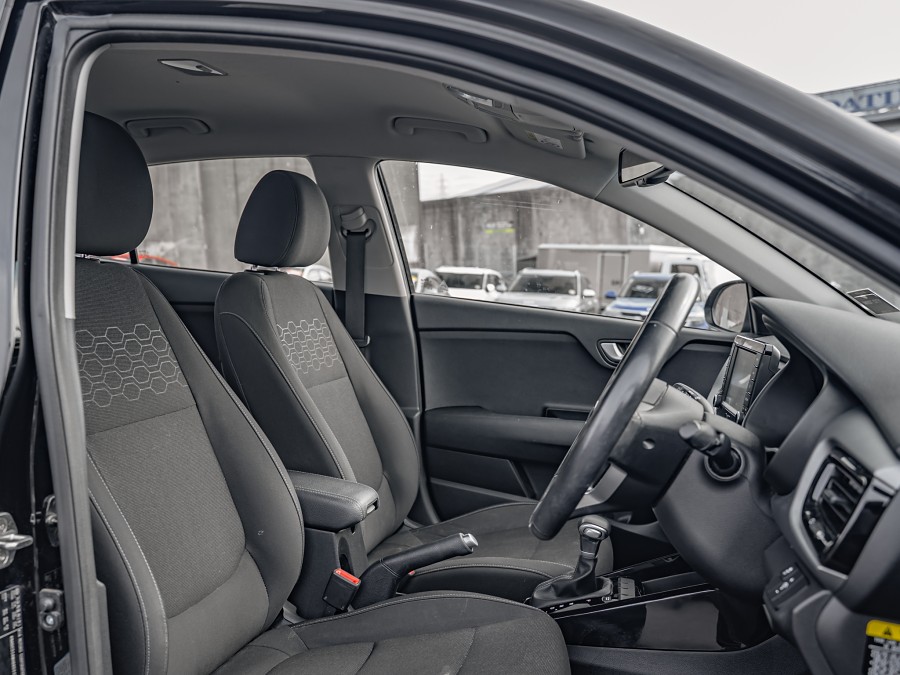 2017 Kia Rio 8