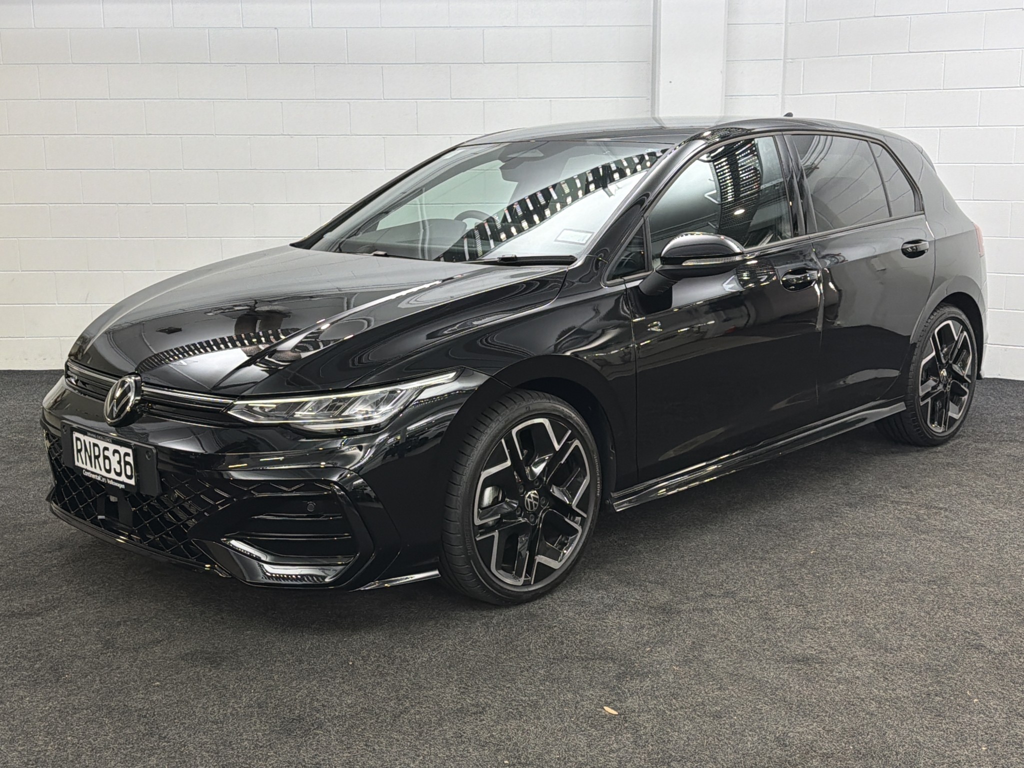 Volkswagen Golf 8.5 R-LINE