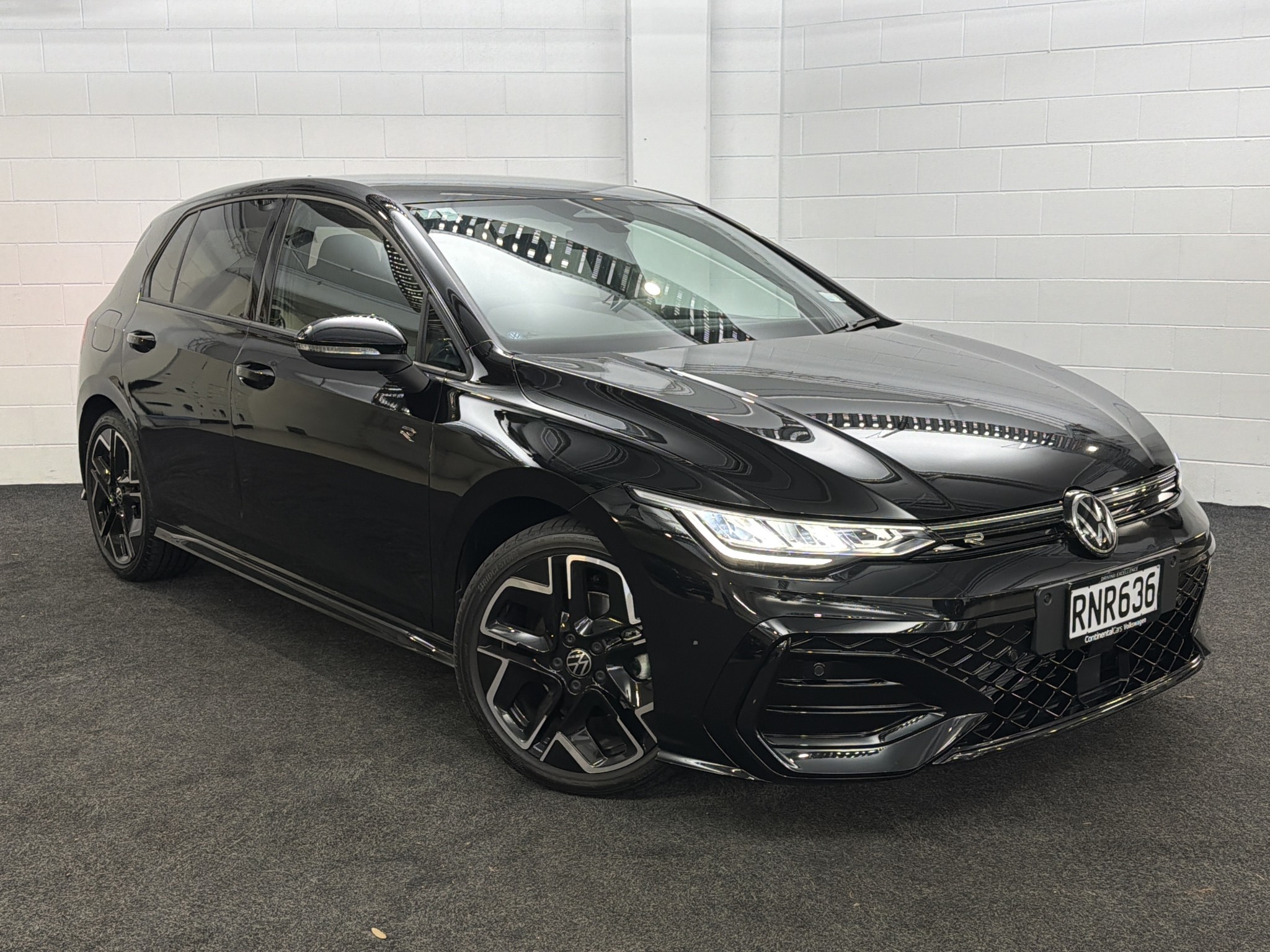 Volkswagen Golf 8.5 R-LINE