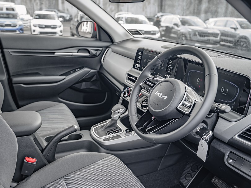 2026 Kia Seltos 8