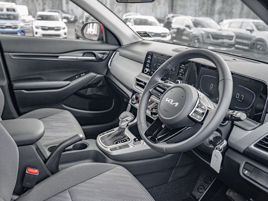 2026 Kia Seltos 8