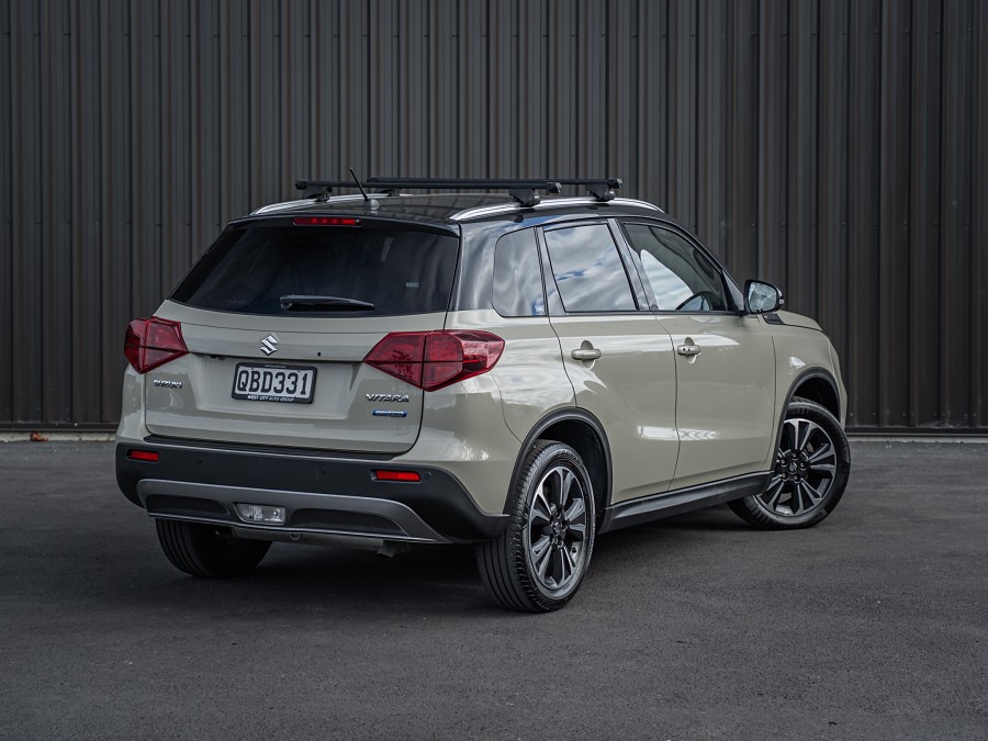 2023 Suzuki Vitara 2