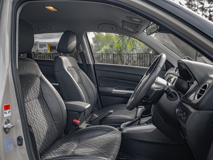 2023 Suzuki Vitara 8