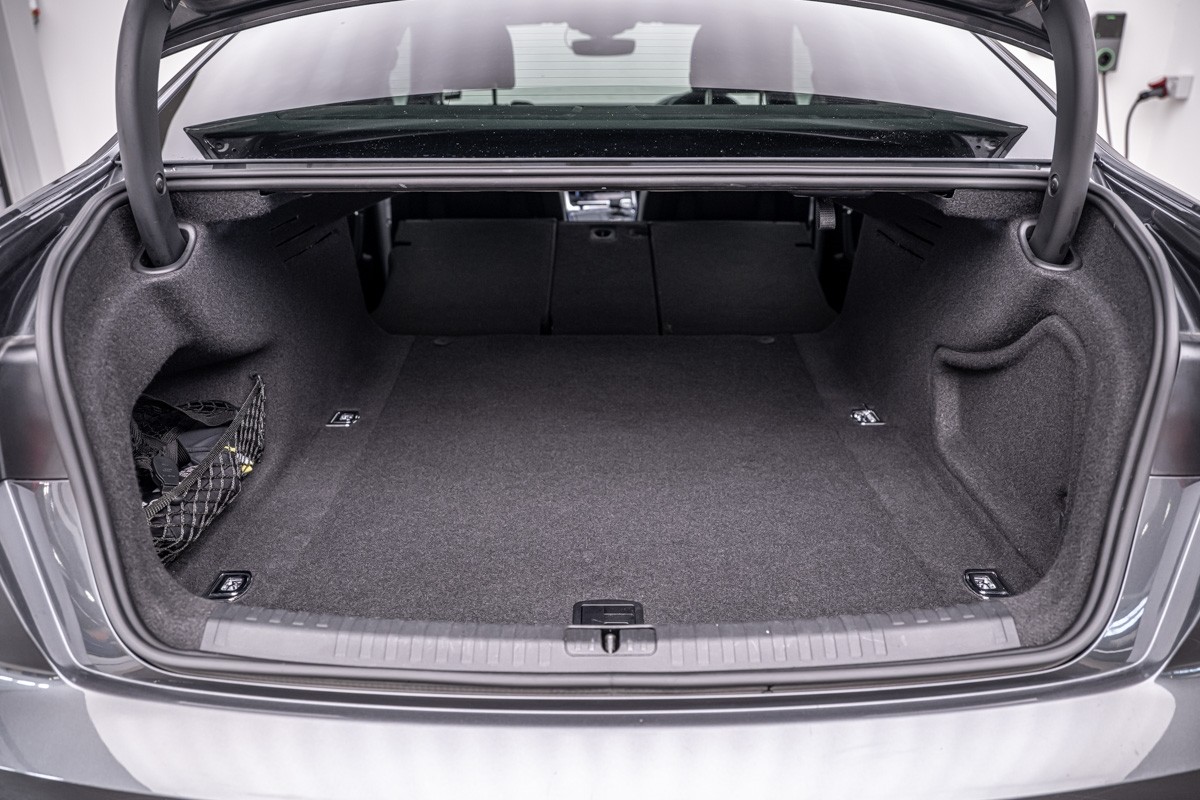 Audi A6 SEDAN 55 TFSI QUATTRO