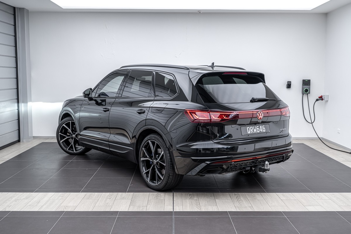 Volkswagen Touareg R Petrol PHEV 340kw
