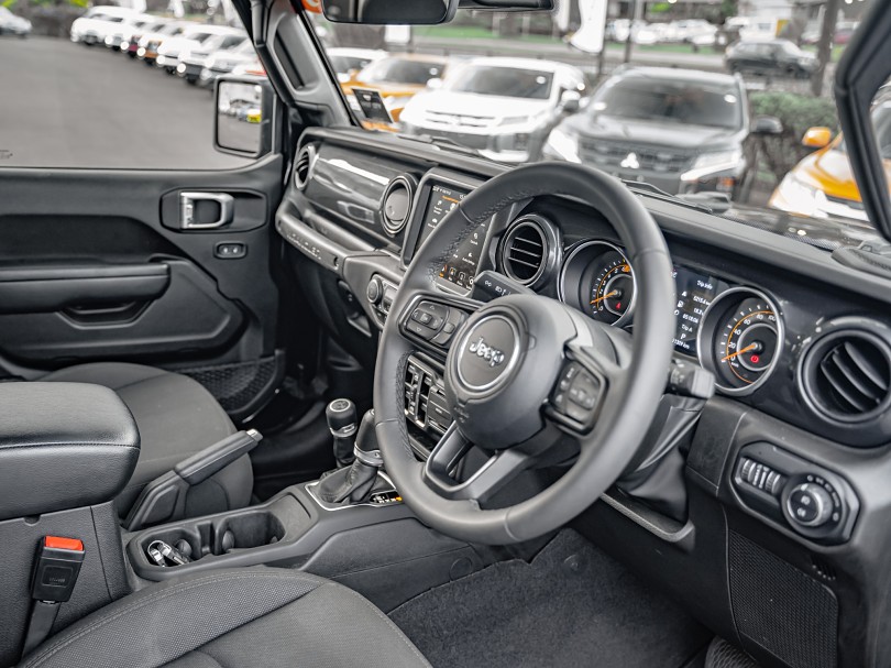 2023 Jeep Wrangler 9
