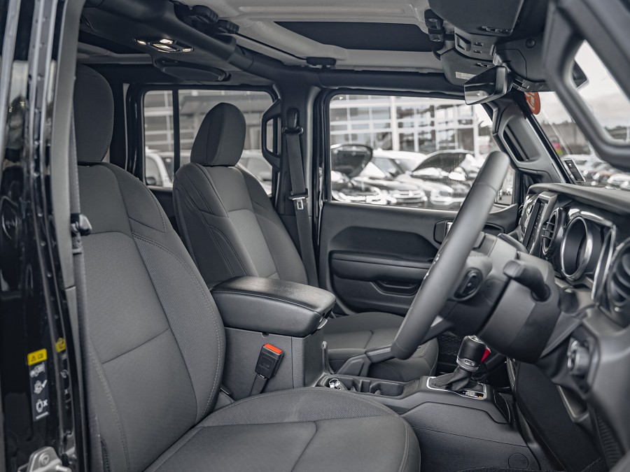 2023 Jeep Wrangler 8