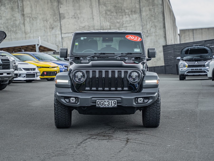 2023 Jeep Wrangler 3