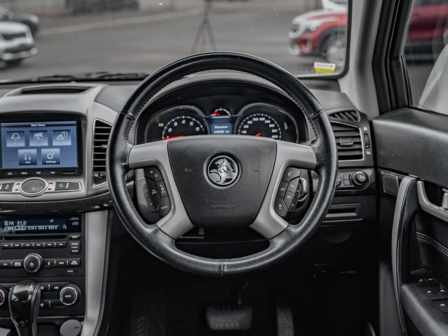 2015 Holden Captiva 11
