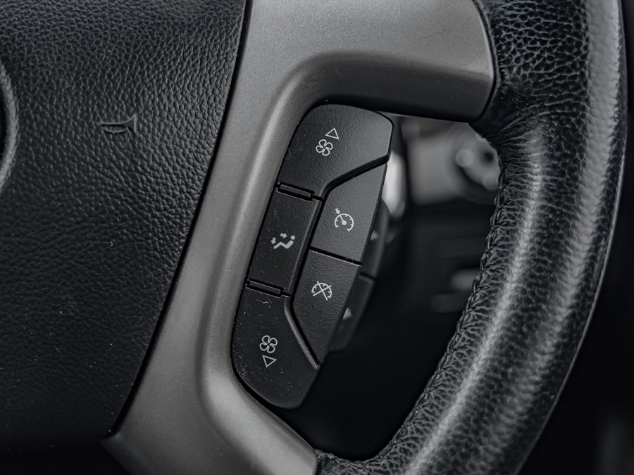 2015 Holden Captiva 14