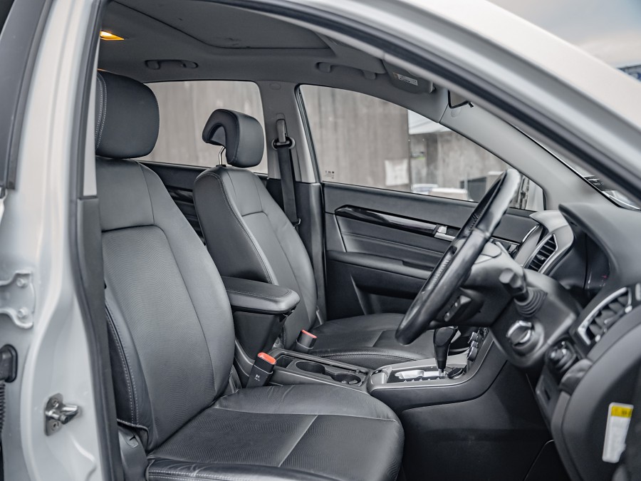 2015 Holden Captiva 8