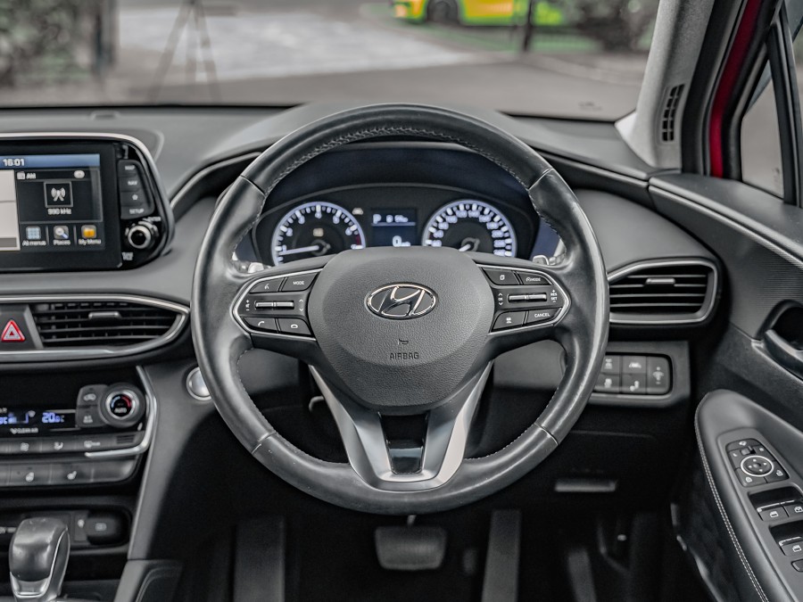 2019 Hyundai Santa Fe 11