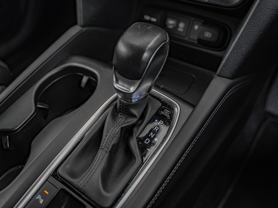 2019 Hyundai Santa Fe 16